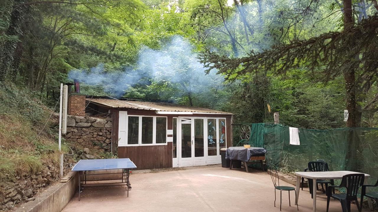 Camping Le P'Tit Bonheur Escaro 외부 사진