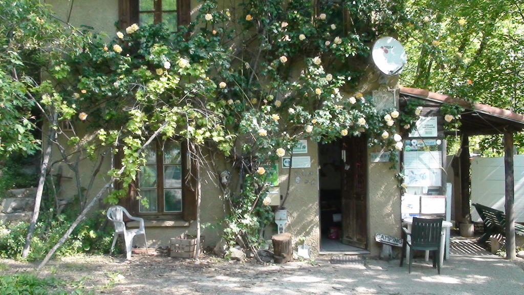 Camping Le P'Tit Bonheur Escaro 외부 사진