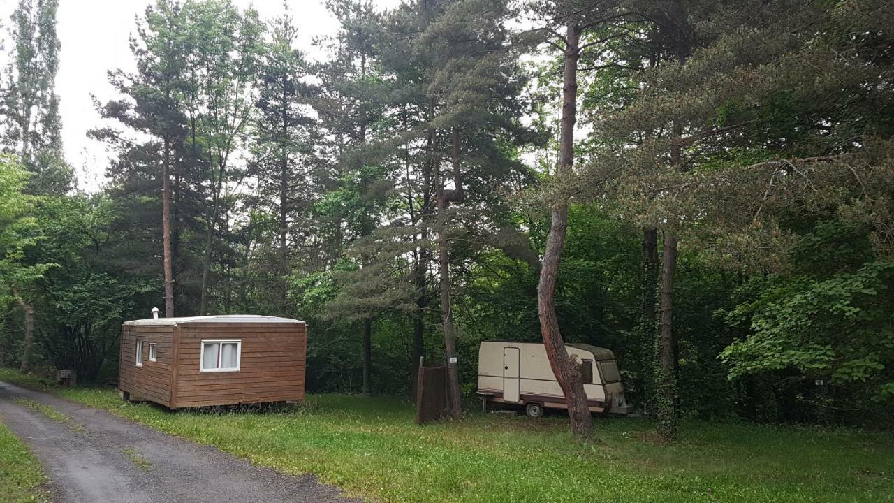 Camping Le P'Tit Bonheur Escaro 외부 사진